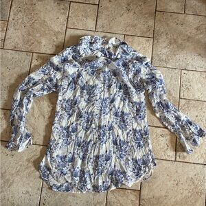 Anthropologie Cloth and Stone Blue Floral Long-Sleeve Button Down